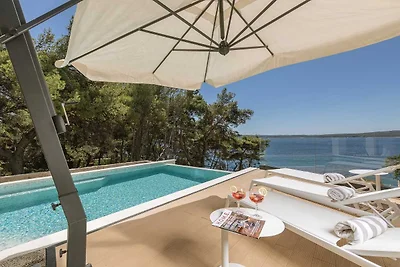 Vakantiehuis Ontspannende vakantie Zavalatica