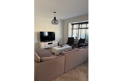 Moderne Landhausvilla nur 500 Meter vom Strand entfernt