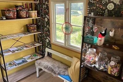 Bauwagen Carlo im Auszeit Bauwagencamp