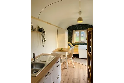 Bauwagen Carlo im Auszeit Bauwagencamp