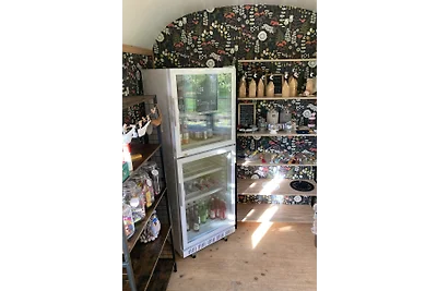 Bauwagen Carlo im Auszeit Bauwagencamp