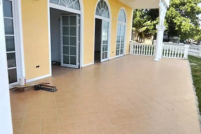 Ocean Palace Beach Club