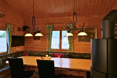 Gemütliches Jagdhaus „Bock auf Ruhe“ für 4 Personen in Braz, Vorarlberg – Urlaub im Klostertal mit Bergblick und Aussicht auf den Wasserfall