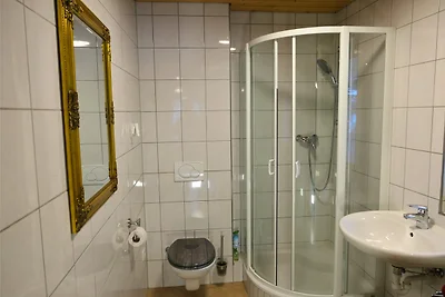 Gemütliches Jagdhaus „Bock auf Ruhe“ für 4 Personen in Braz, Vorarlberg – Urlaub im Klostertal mit Bergblick und Aussicht auf den Wasserfall