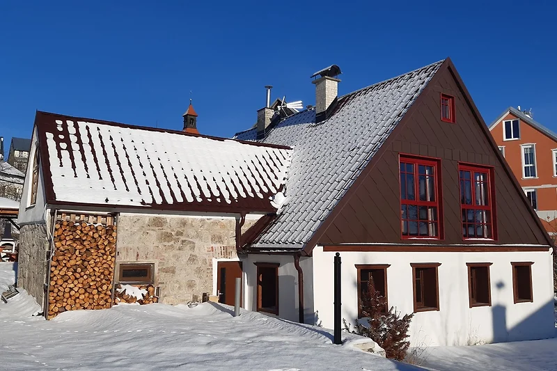 Charmantes Ferienhaus mit Bergblick