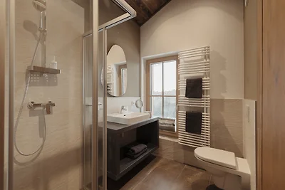 Royal Mountain Lodge