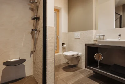 Royal Mountain Lodge