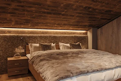 Royal Mountain Lodge