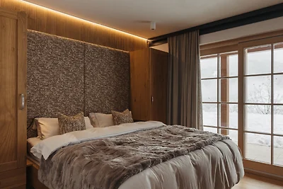 Royal Mountain Lodge