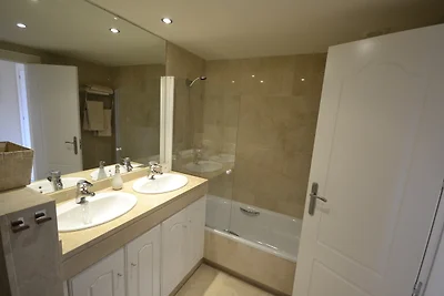 Residenz mit 180-Grad-Meerblick