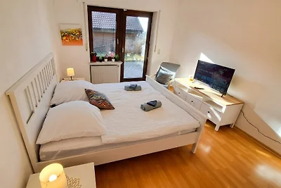 FeWo Hanglage mit Garten & Balkon