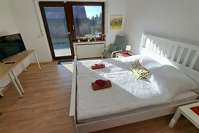 FeWo Hanglage mit Garten & Balkon