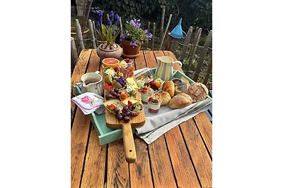 Blaues Stelzenhäuschen