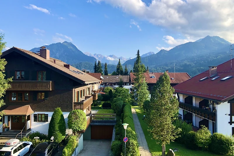 Das "Zirbennest" mit traumhaften Panoramaausblick auf die Oberstdorfer Bergwelten.