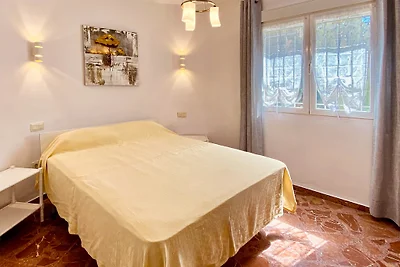 Ferienhaus - 100 Meter vom Strand