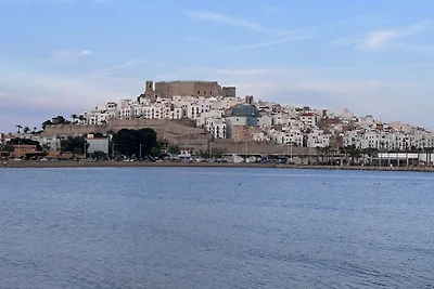 chateau , mer et nature