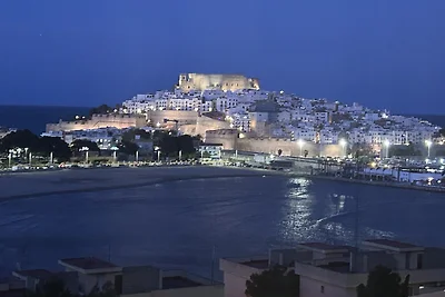 chateau , mer et nature