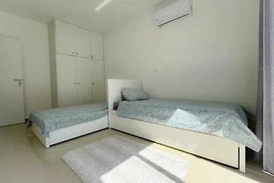 Saphira Lagoon Apartment