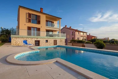 Villa Nicole