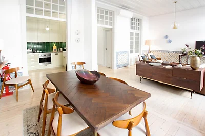 Nomad's Downtown Lisbon - 3BDR Charming...