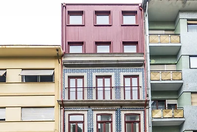 Nomad's Lux - 1BDR Charming Top Floor Porto