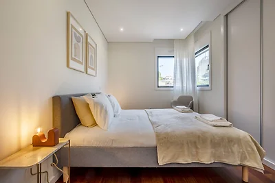 Nomad's Lux - 2BDR & Parking Flores Square...