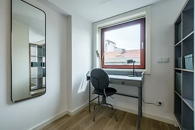 Nomad's Lux - 1BDR Charming Top Floor Porto