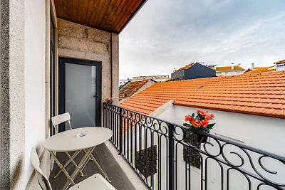 Nomad's Netto & Subway - Sunny Balcony