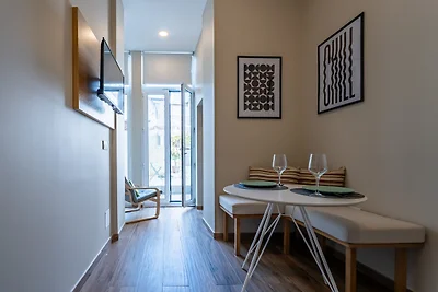 Nomad's Boulevard Flats - Suite & Terrace 2