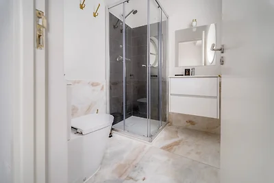 Nomad's By Sta Catarina Flats - 3BED Friends
