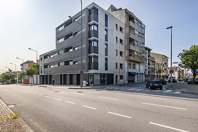 Nomad's Lux - 2BDR & Parking Flores Square...