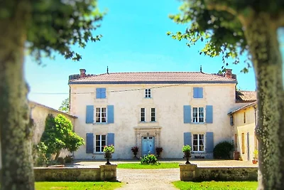 Chateau Le Juge