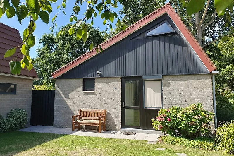 Gepflegtes Haus in ruhiger Lage am Ende des Bungalowparks