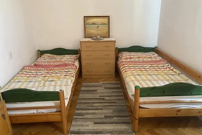 Agi Apartmann