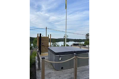 Billingen Lakeside Cottage