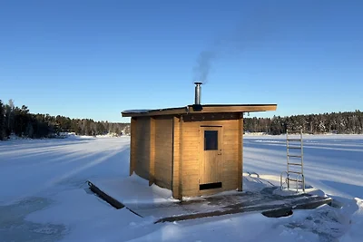 Billingen Lakeside Cottage