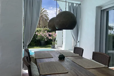 CASA TREMPNAU TROPICAL
