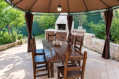 Villa Stravanata