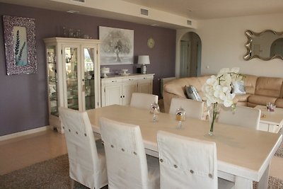 Oasis, spacious villa with pool