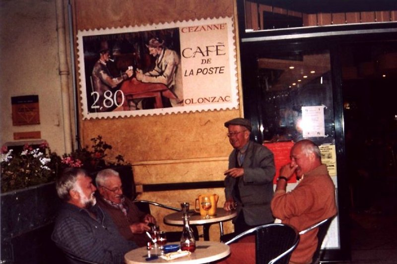 gemütlich im Café de la Poste in Olonzac