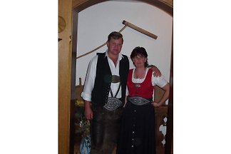 Frau R. Kostenzer Frau R. Kostenzer