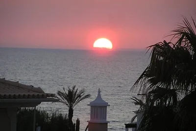 SOLMAR sulla spiaggia / vista mare