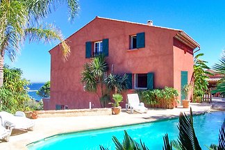 Ferienhauser Ferienwohnungen Mit Pool In Frankreich