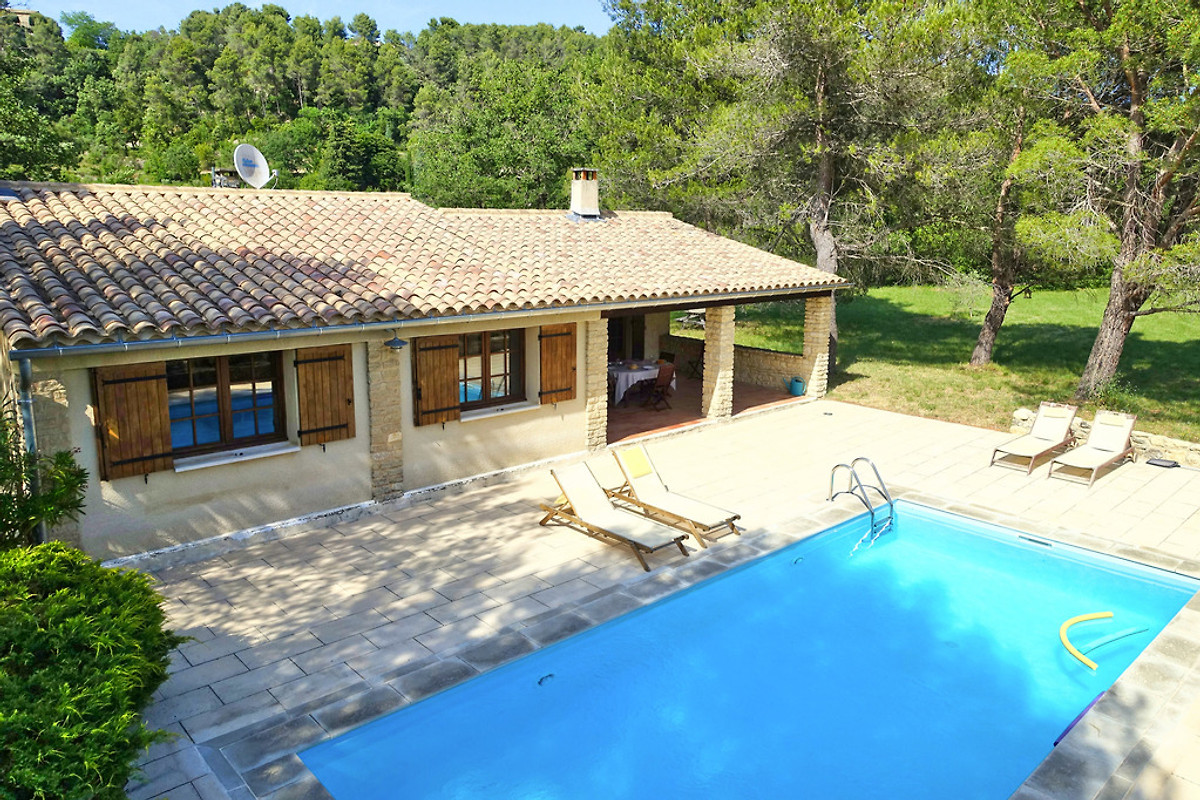 Holiday Cottage With Pool In Menerbes Company Marion Kutschank
