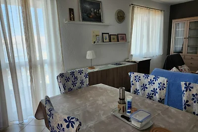 Apartments Karlobag