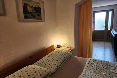 Apartments Karlobag