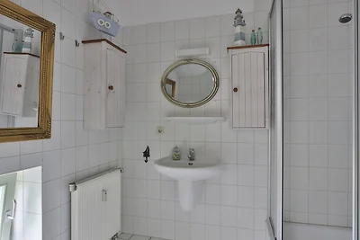 Herrenhaus App. 18