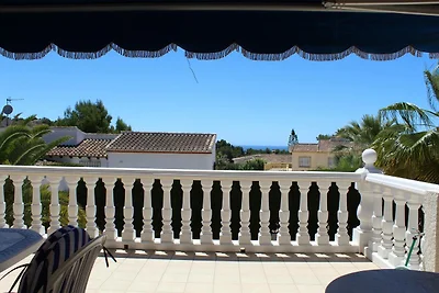 Ferienhaus Flora mit Privatpool
