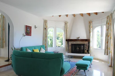 Ferienhaus Flora mit Privatpool