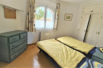 Ferienhaus Flora mit Privatpool